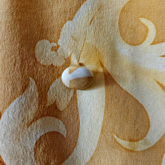 Saks Silk Double Breasted Carmel Print Blouse Vintage - Picture 7 of 7